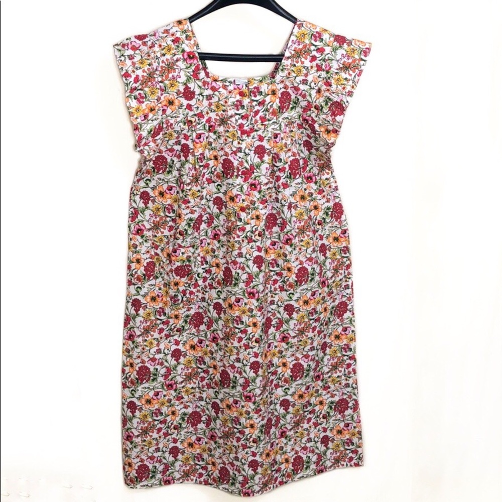 <NWOT>Flower Pattern Dress